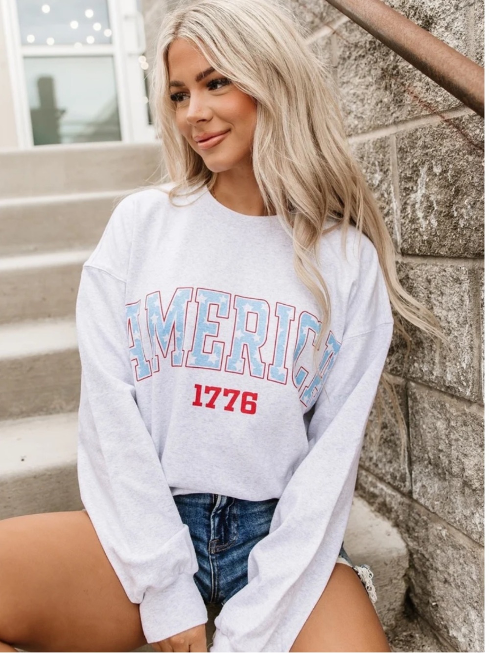 AMPERSAND AVE White 'AMERICA 1776' Graphic Crewneck Sweatshirt